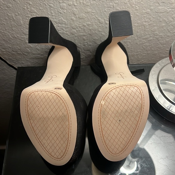 Sara Jessica platform heels - Picture 4 of 4